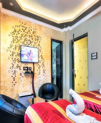 Gauripur Recline Hotel And Restaurant מראה חיצוני תמונה
